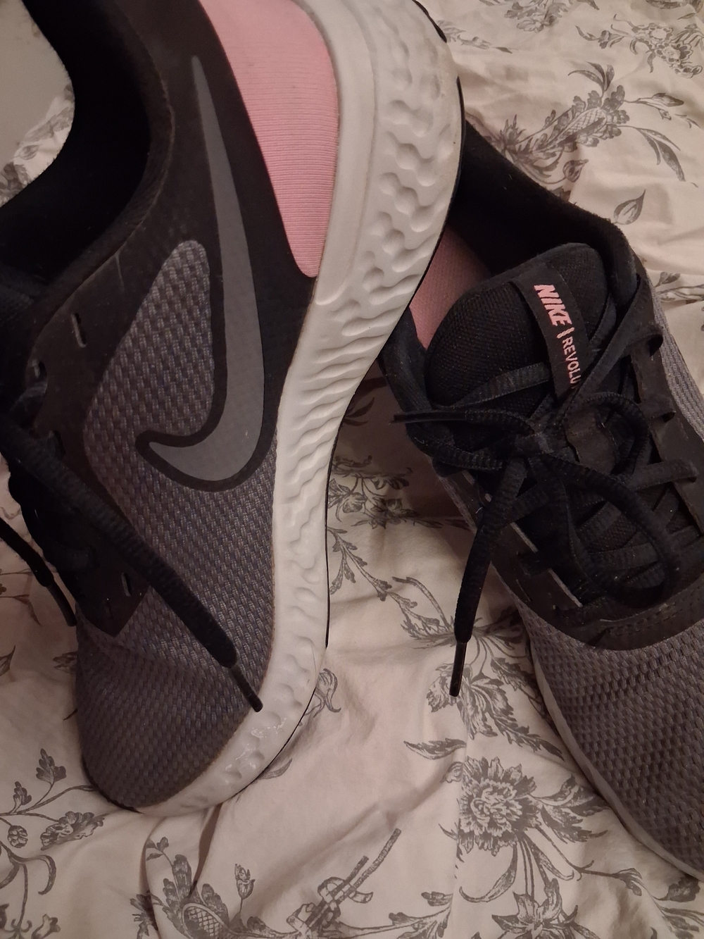 Nike Women's Gray and Pink Athletic Running Sneakers